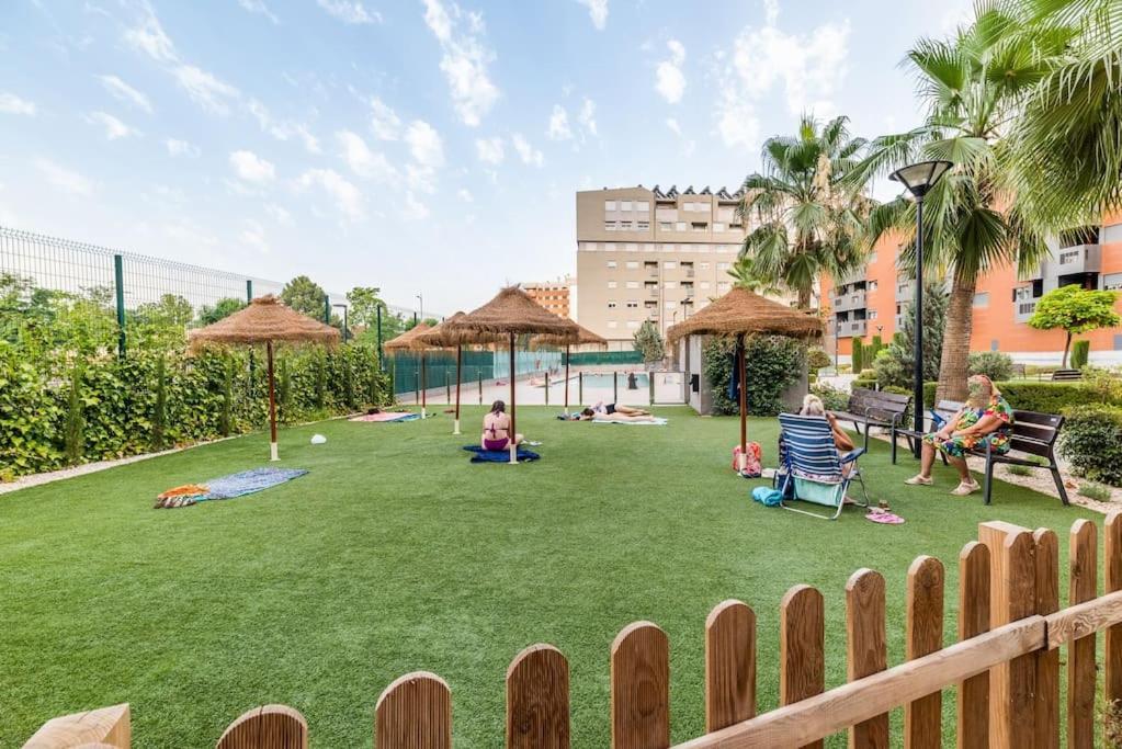 Ferienwohnung Moderno Apartamento Con Piscina Y Parking Granada Exterior foto